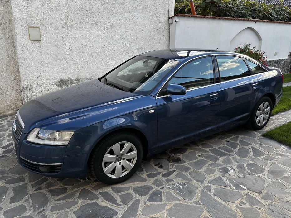 Audi A6.