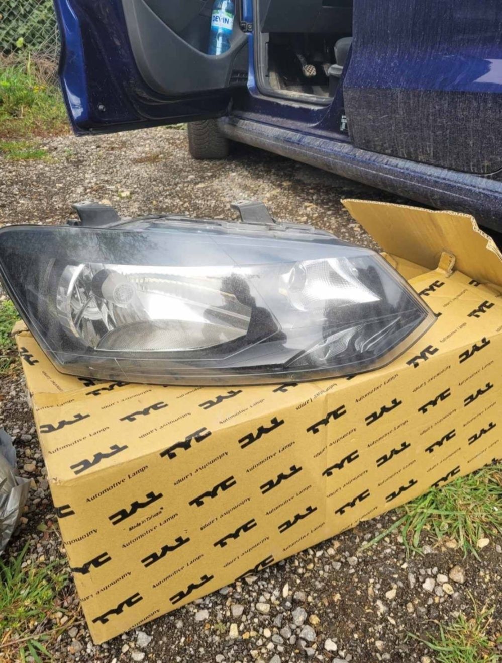 Десен фар Valeo + халогени VW Polo 2010-2015
VW polo 2010-2015