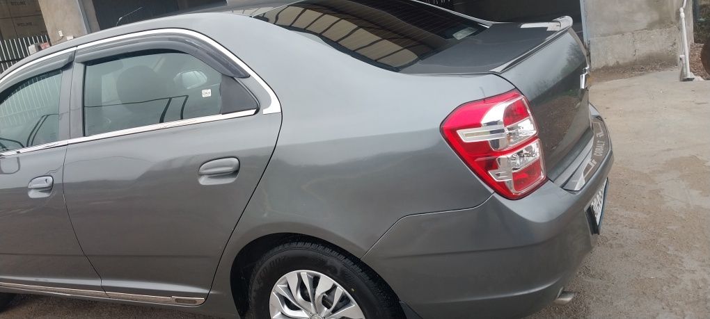 Chevrolet Cobalt sotiladi!
