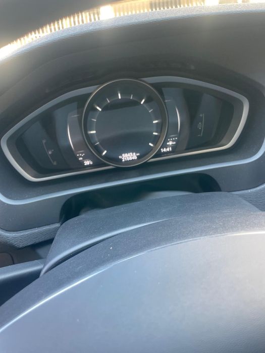 Vand Volvo v40 2.0 diesel 150 cp 2017