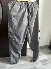 pantaloni tip cargo