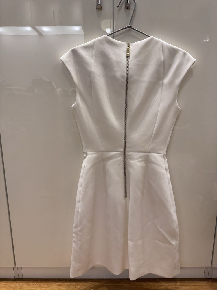 Класическа бяла рокля Ted baker