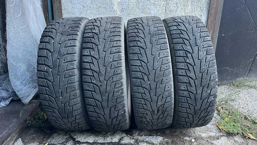 Продам зимние шины 205/65/16