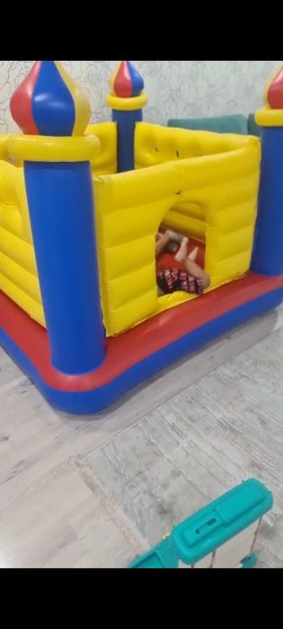 Батут надувной для дома или дачи