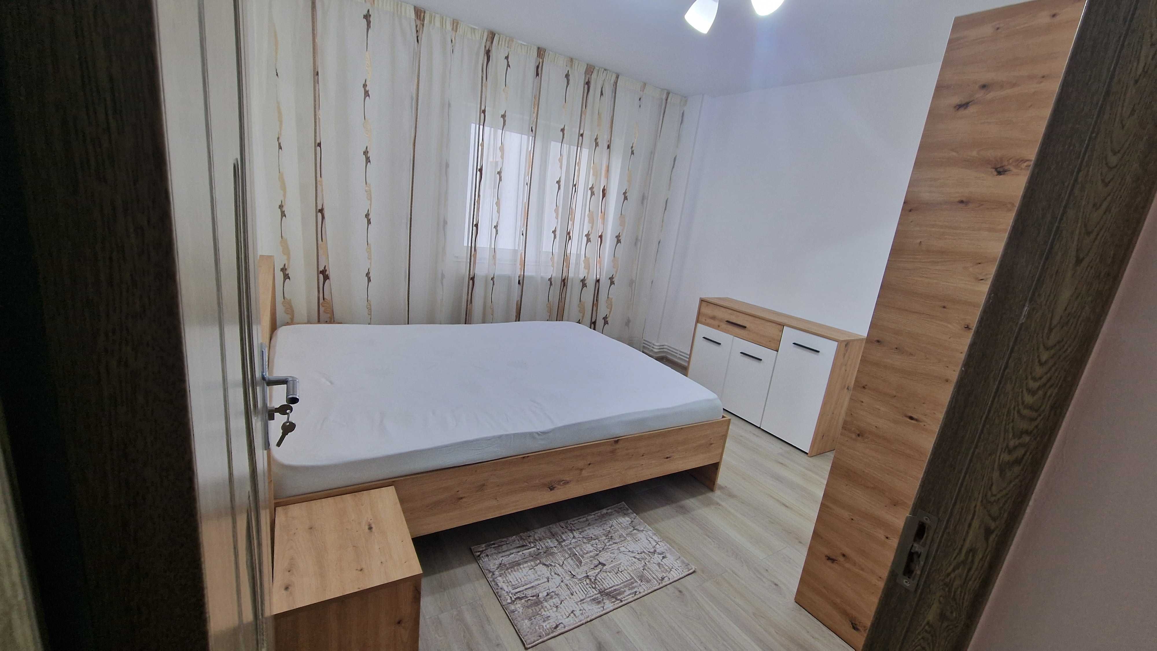 Închiriez- apart. 2 camere, modern, renovat complet, bloc reabilitat!