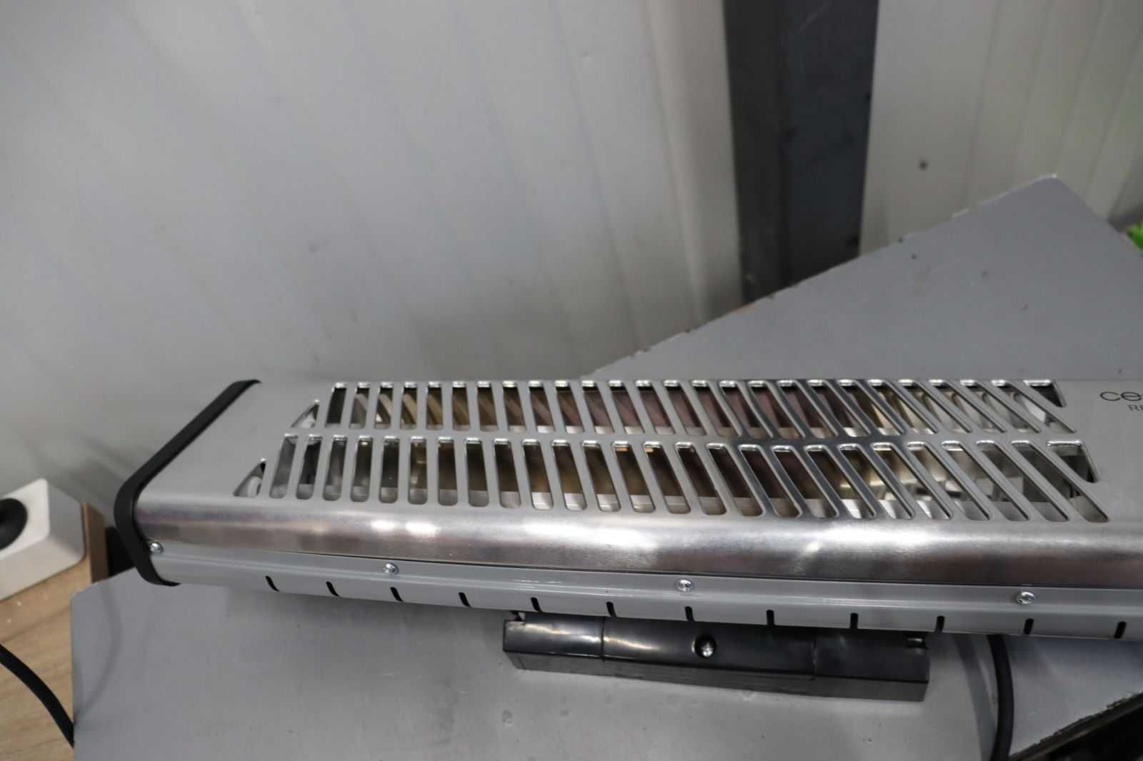 Кварцова печка за баня Cecotec Ready Warm,2 степени, 1200W, лек ДЕФЕКТ