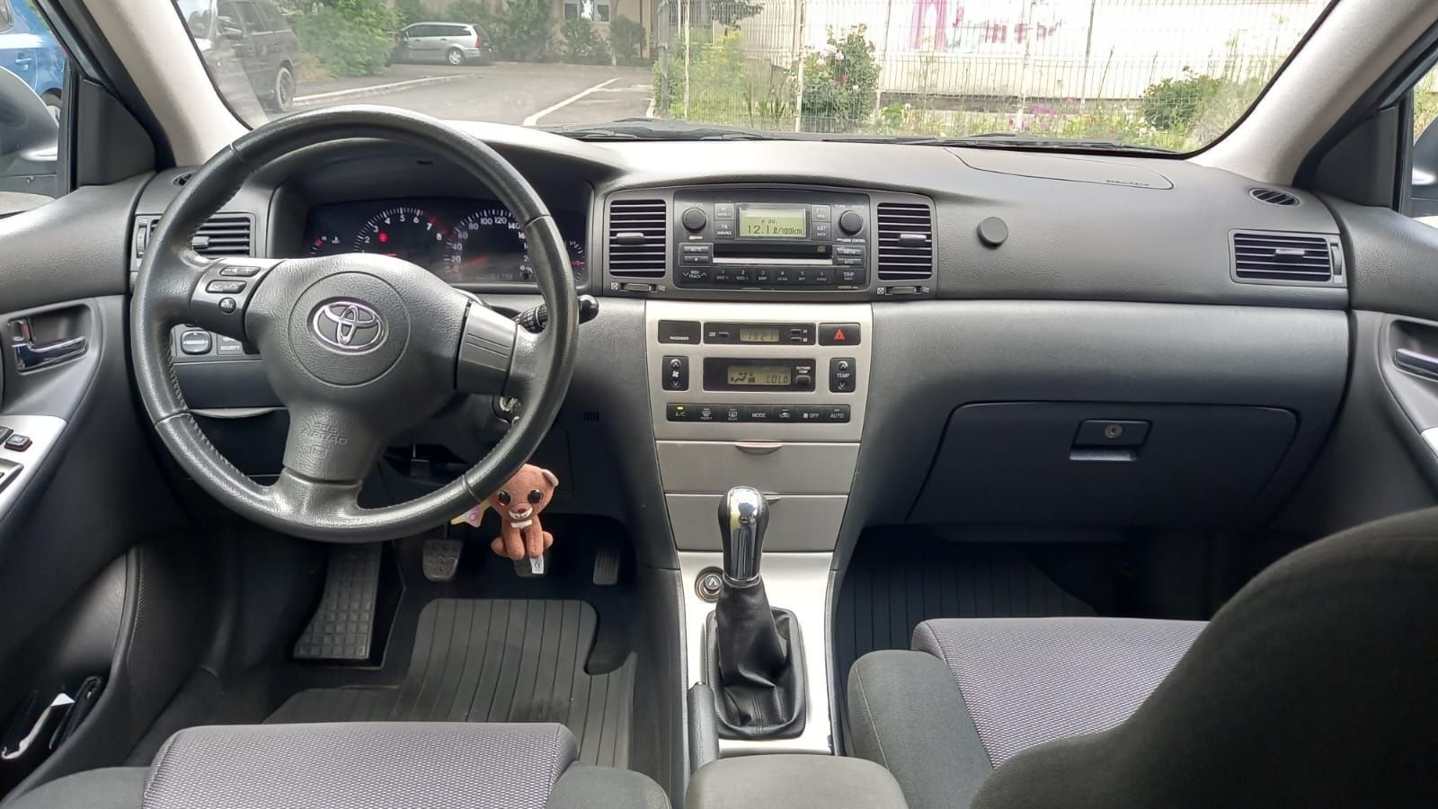 Vând toyota corrolla hatchback 2007
Unic proprietar
Km reali 83000 km