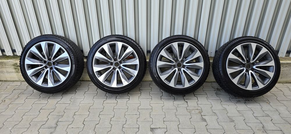 Jante Audi A8 W12 OEM - model Felgen 20" (model rar) + anvelope iarna