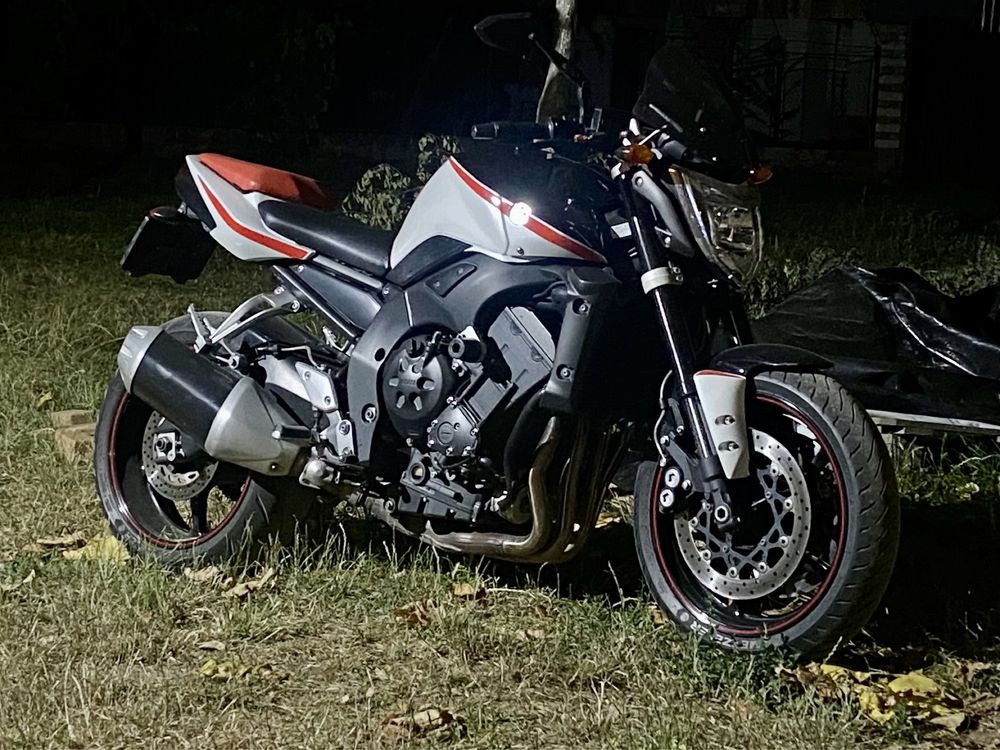 Yamaha fz1-n 1000cc