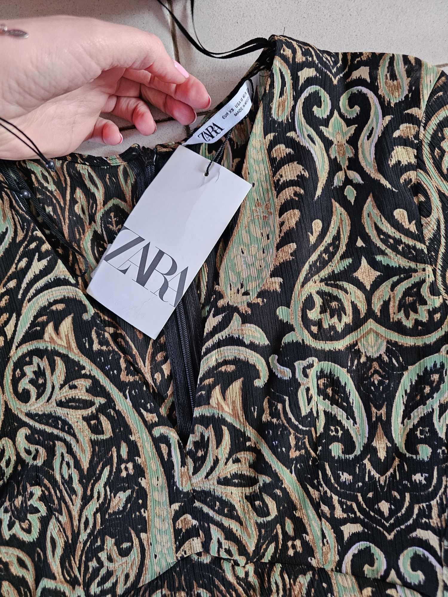 Красива рокля ZARA