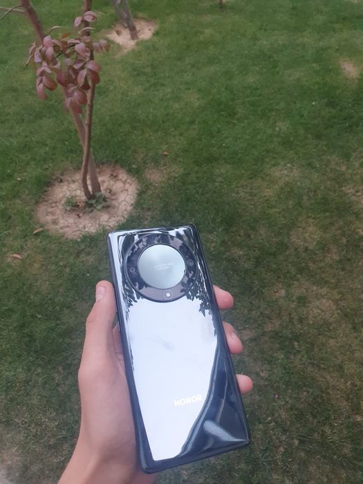 Honor x9a 5G srochna sotiladi