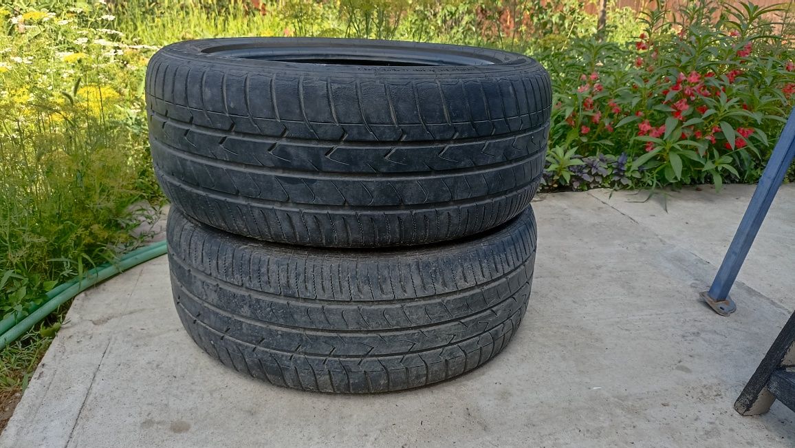 Продается шины 235/50R18