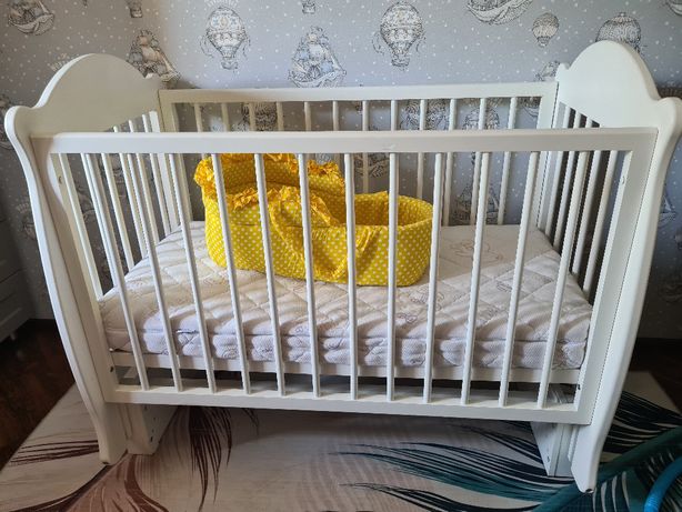 Детская кровать для новорождённого с матрацом