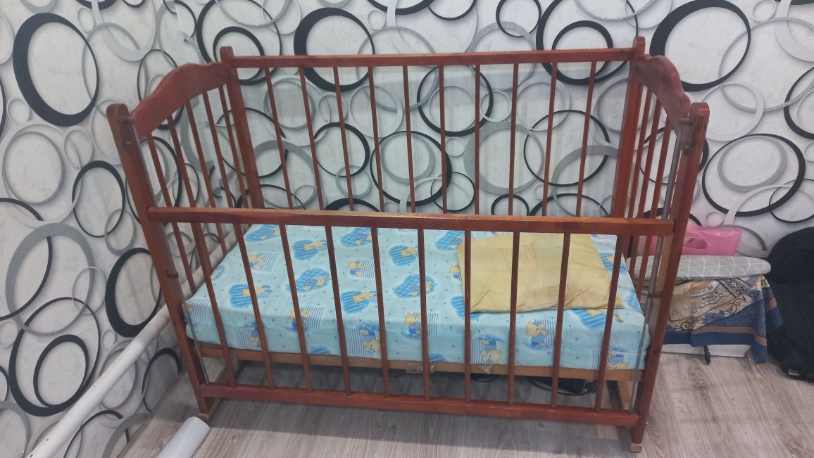 Детская      кровать