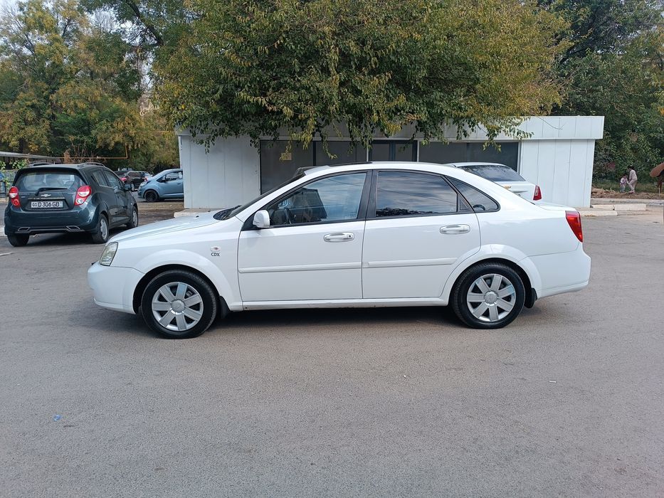 Lacetti 2009 avtomat sotiladi, 1.8 mator
