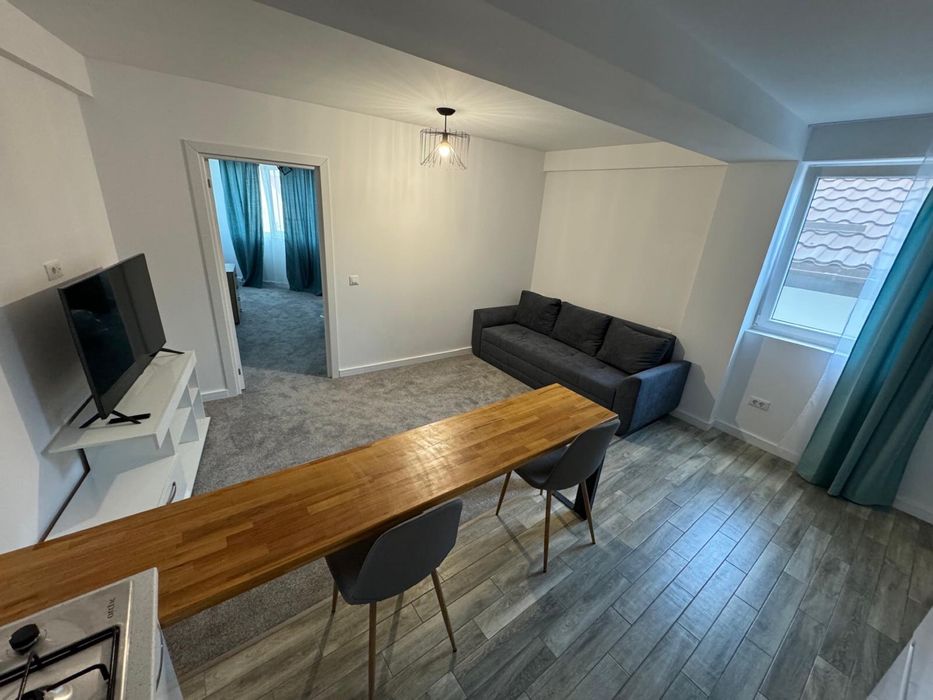 Inchiriez apartament, centru, zona Piata Mare, cladire noua