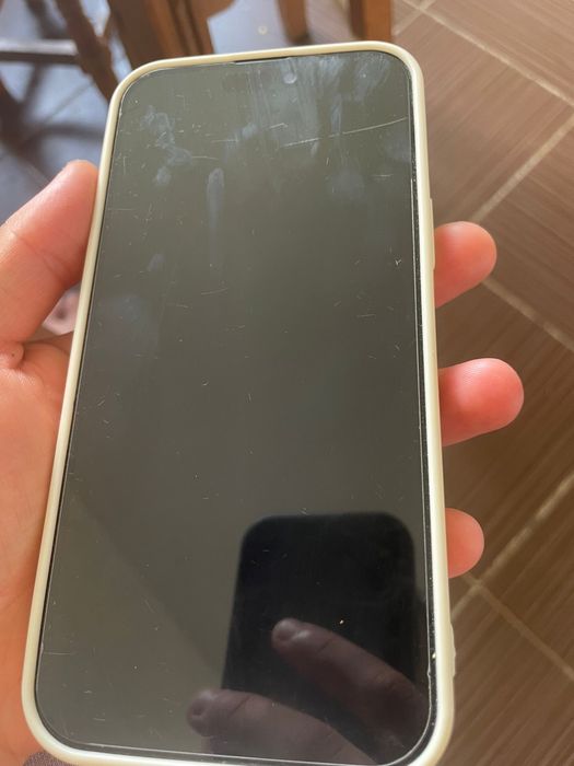 Schimb iPhone 15 Plus cu iPhone 15/Laptop