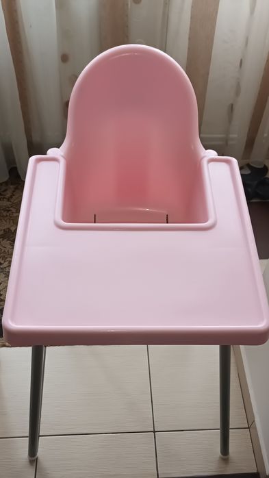 Scaun de masă roz tip Antilop