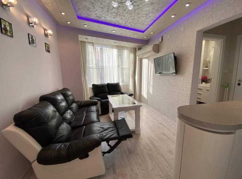 Продава се Тристаен апартамент в София, Надежда 1 - 90 кв.м за 1556 €/кв.м - Снимка #2