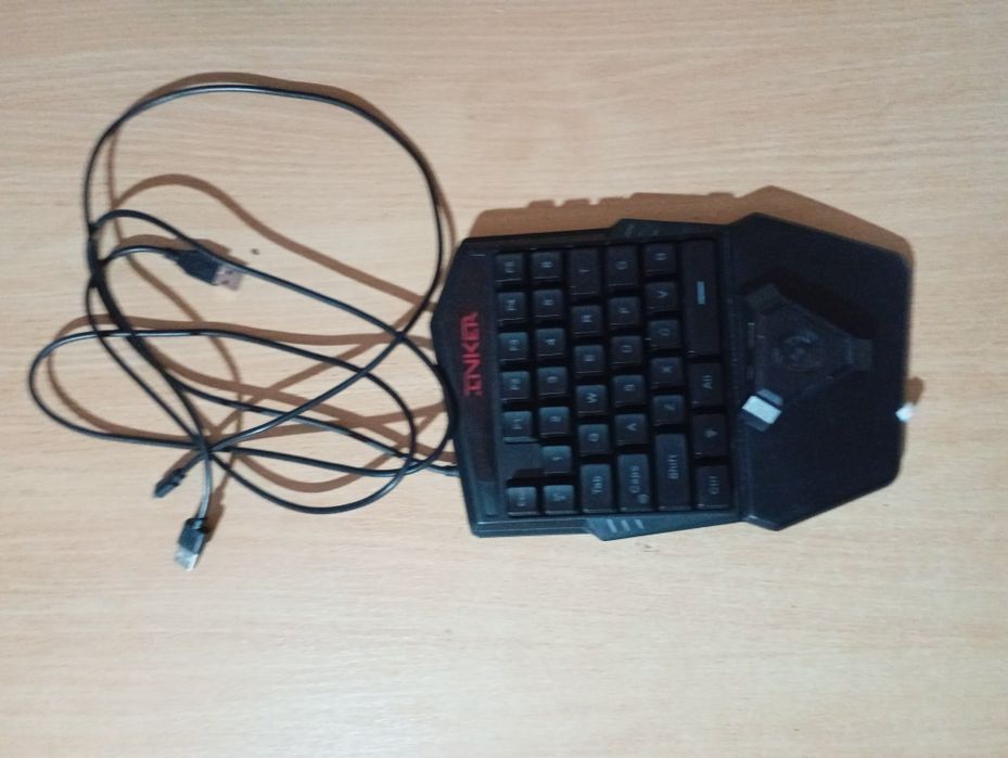 Продам клавиатуру для игр на телефоне и мышь