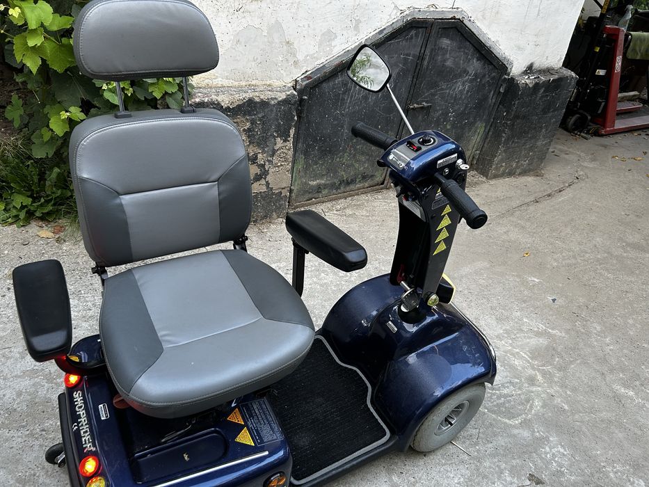 Carut / carucior / scuter electric pentru persoane cu dizabilitati