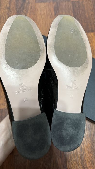 Продам лоферы Basconi