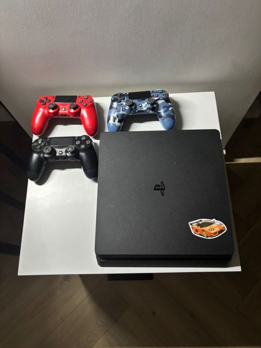 Плестейшн 4 , 500гб