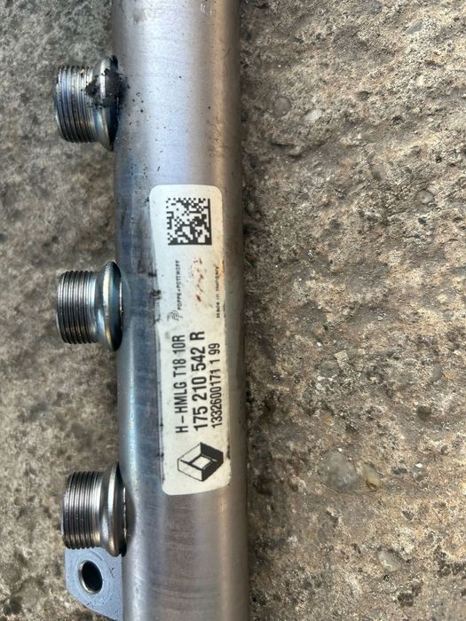 Rampa injectoare Renault megane 3 motor 1.6 dci 130 cp