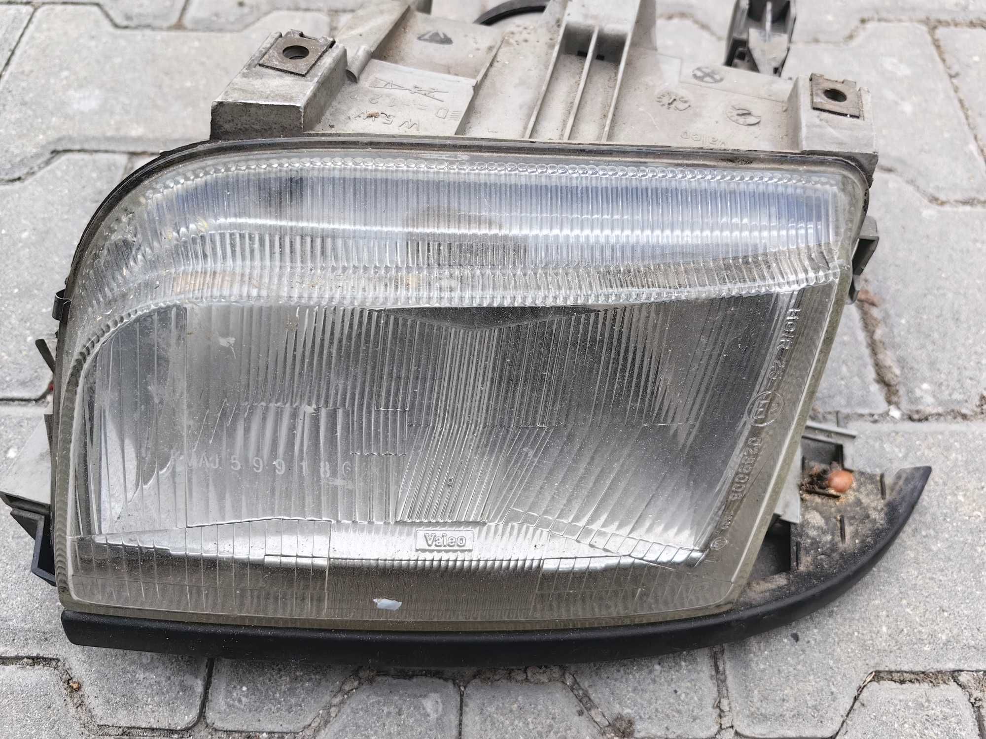 Стопове и фарове за Renault Clio 1