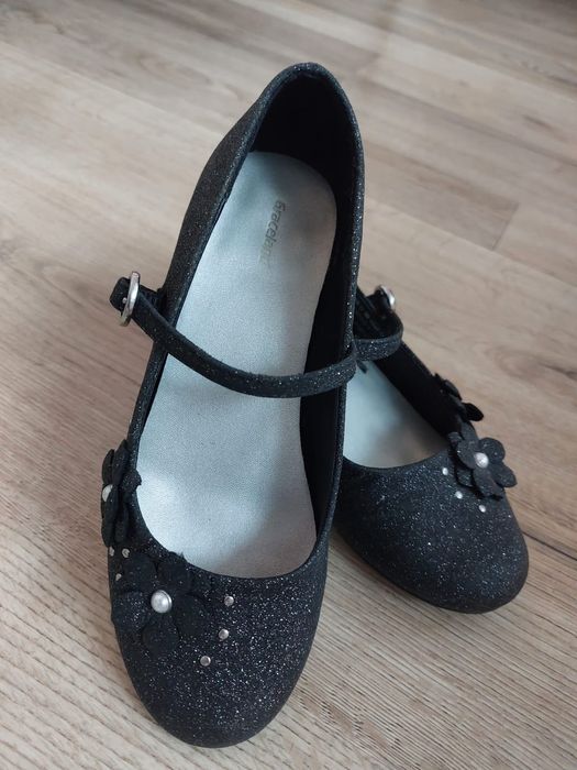 Детски официални обувки черни