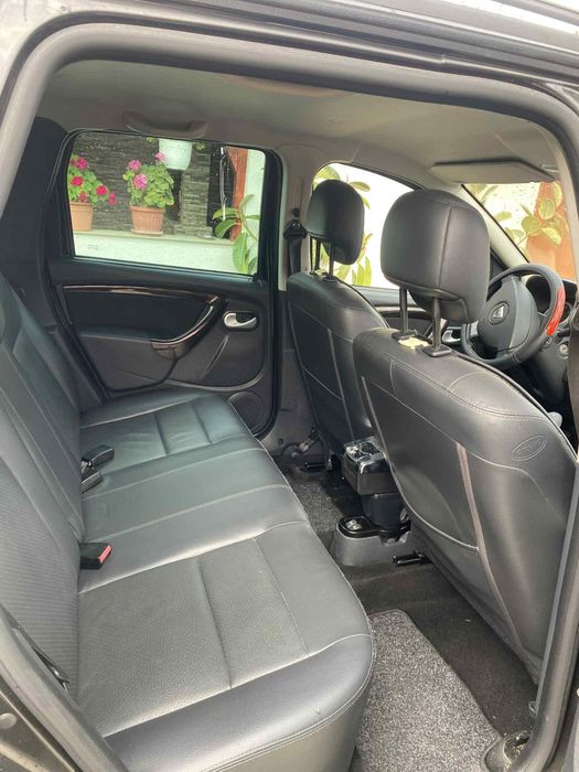 Vând Dacia Duster