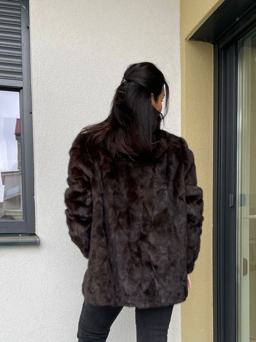 Vand haina blana nurca vizon