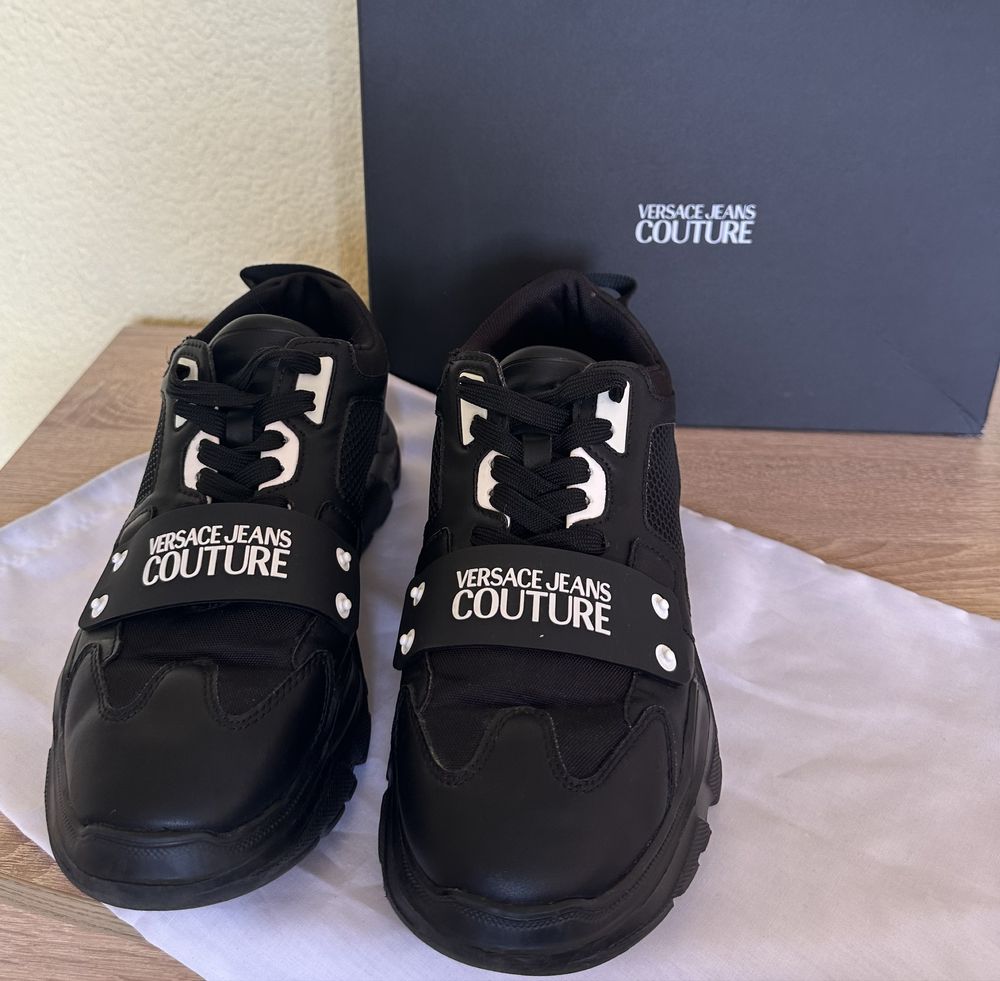 Мъжки обувки на Versace Jeans Couture