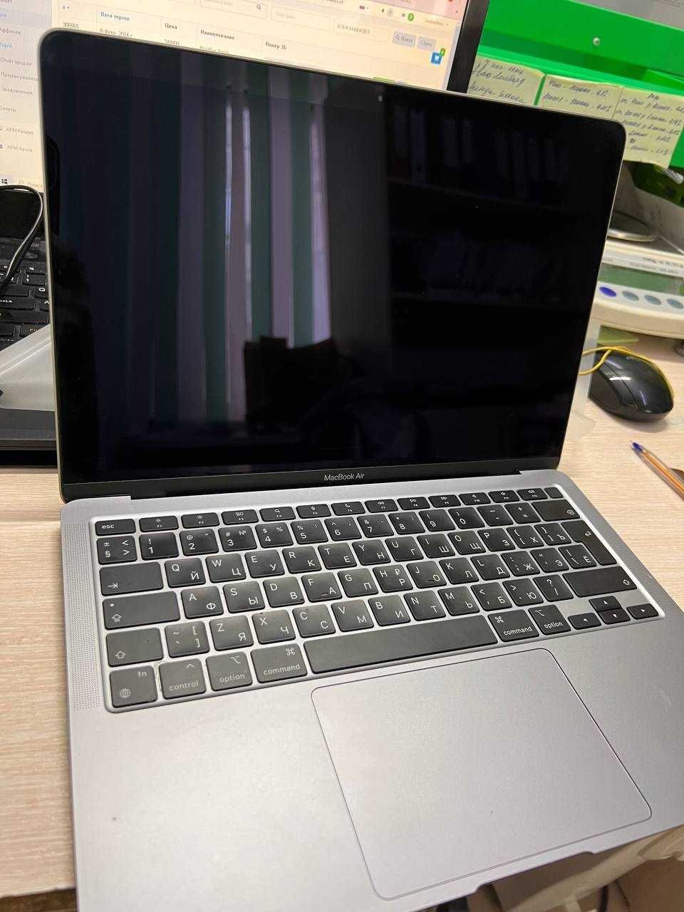 Apple MacBook (0704 г.Уральск) ЛОТ: 306565