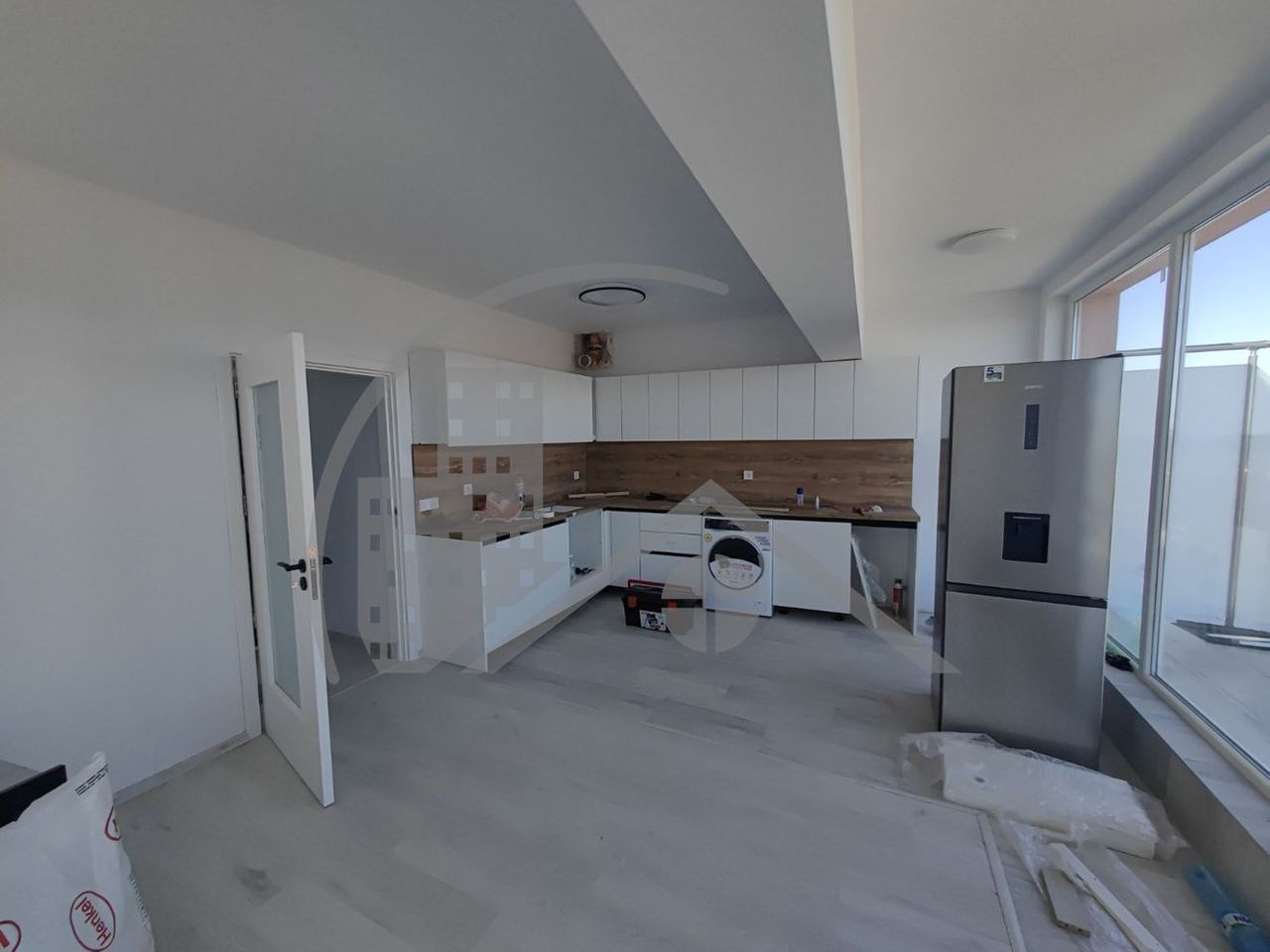 Продава се Тристаен апартамент в Варна, Галата - 90 кв.м за 2222 €/кв.м - Снимка #1