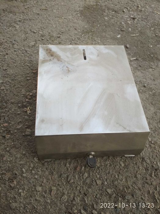 Ящик железный с ключом