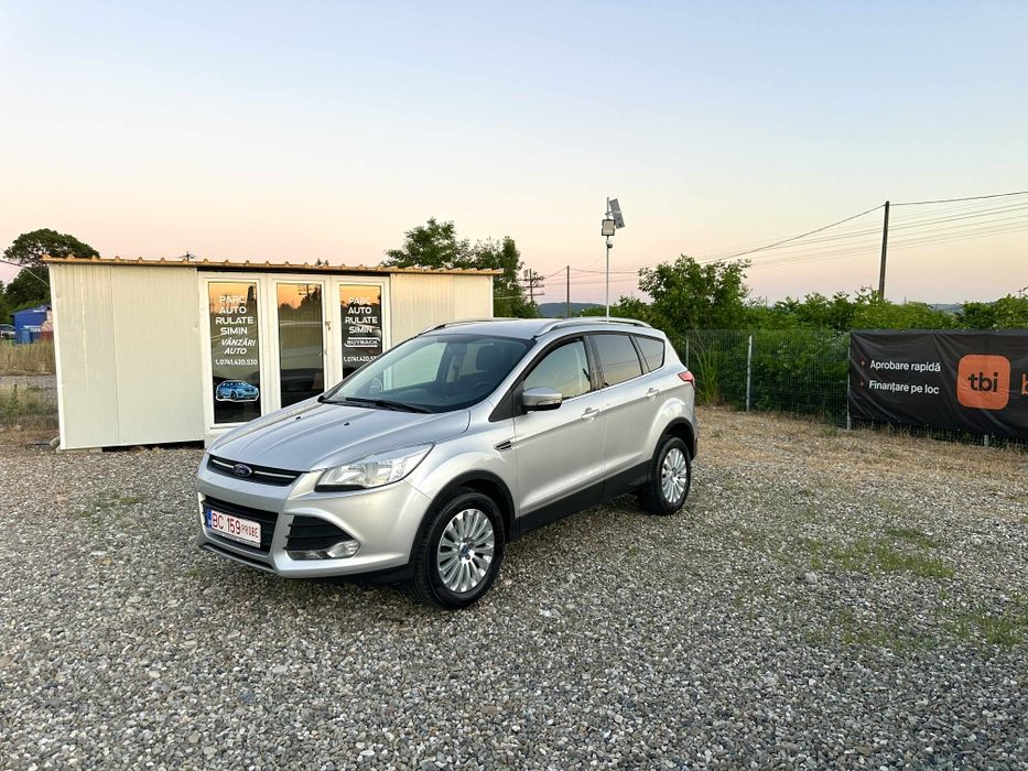 Ford Kuga 2.0 diesel an 2013, stare foarte bună, consum redus