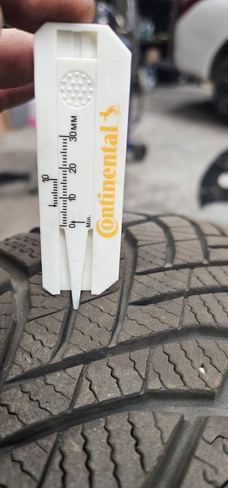 Set anvelope 215/55/17 iarnă