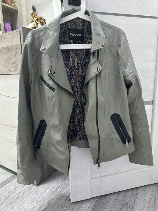 Продам коженку.