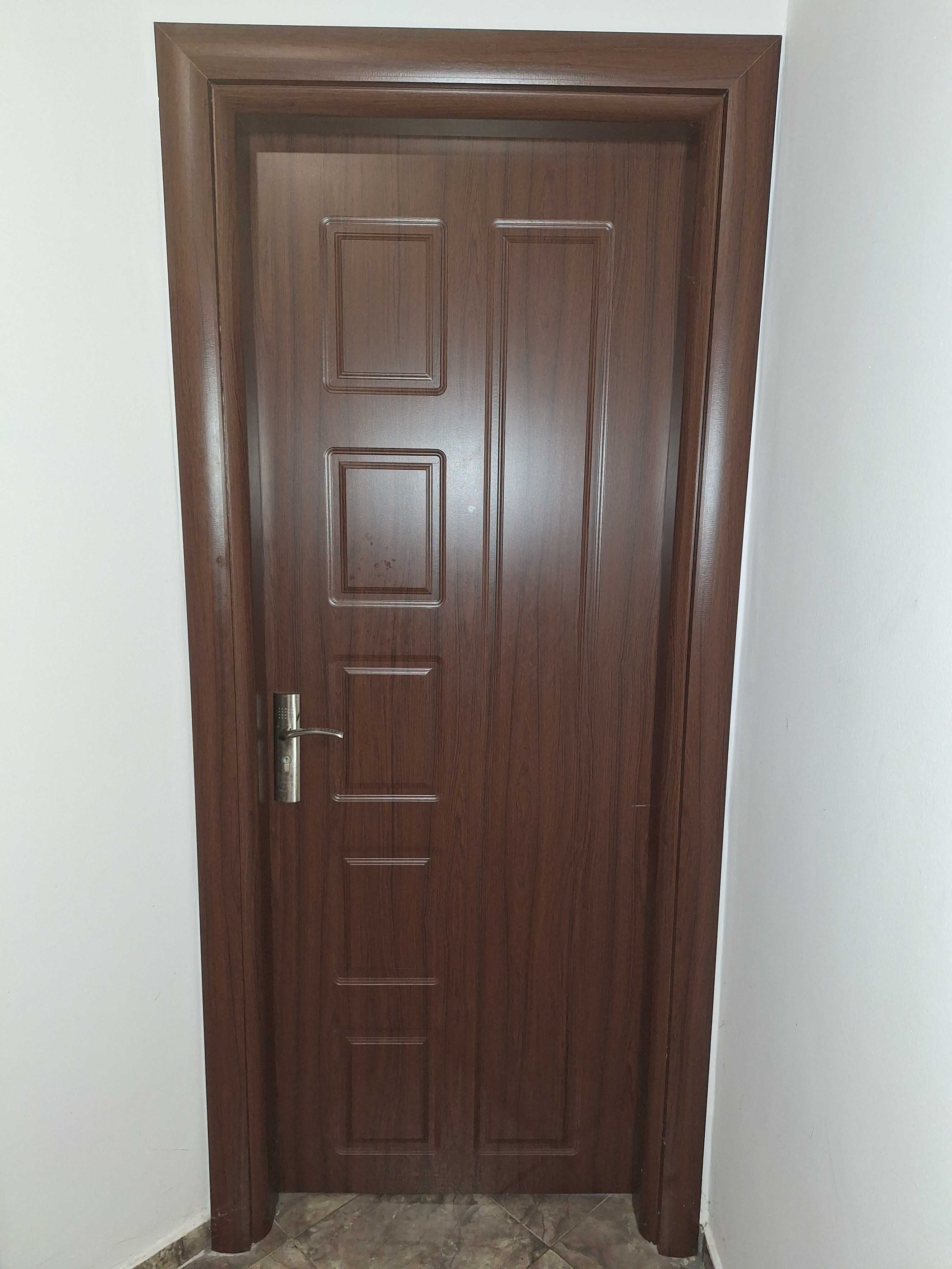 Интериорни врати