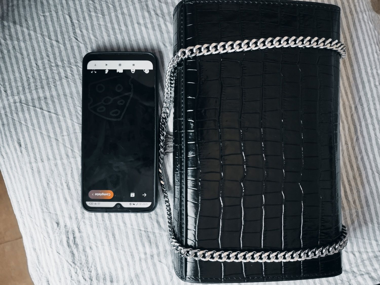 YSL Yves Saint Laurent Каte croc leather нова дамска чанта