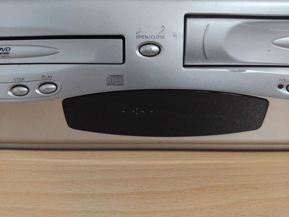 DVD/VHS Комбо FUNAI – по договаряне