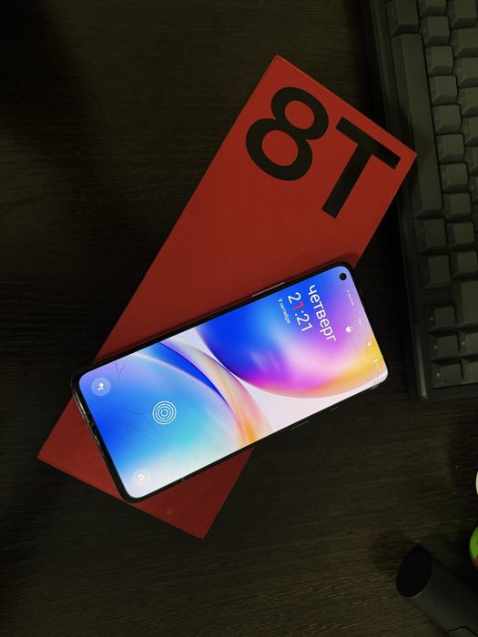 Oneplus 8T 8/128 работает идеально