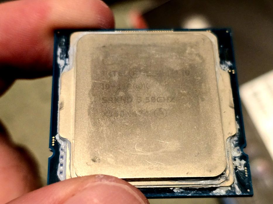 Процесор Intel i9 11900k