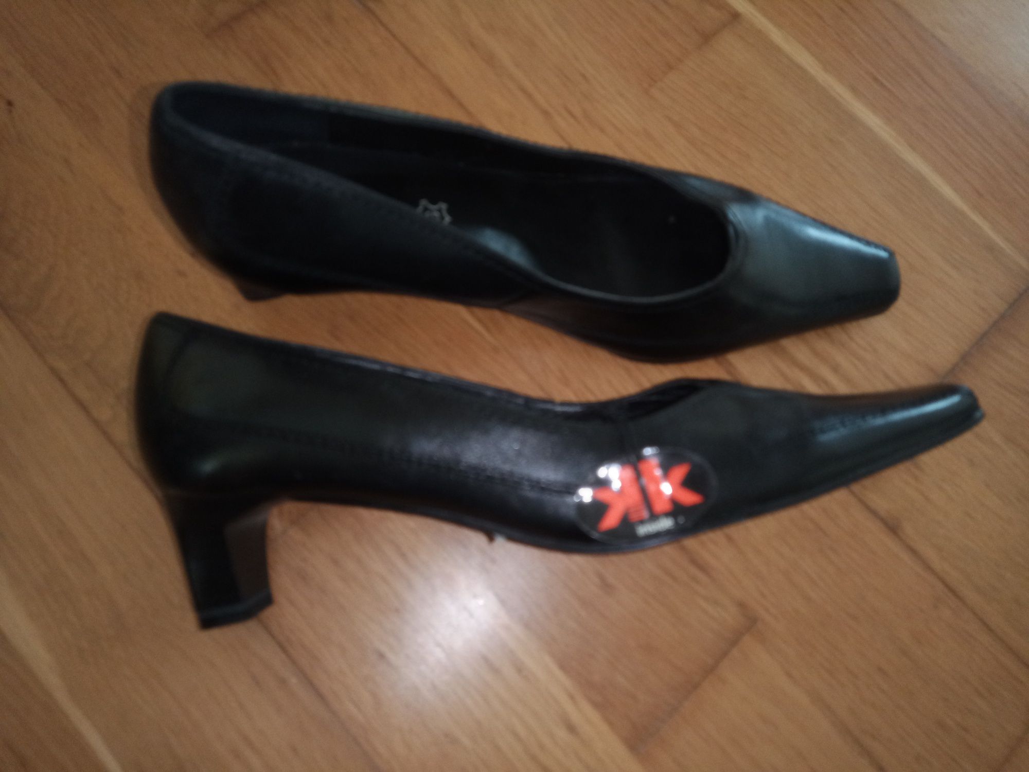 Нови!Дамски немски обувки Jana