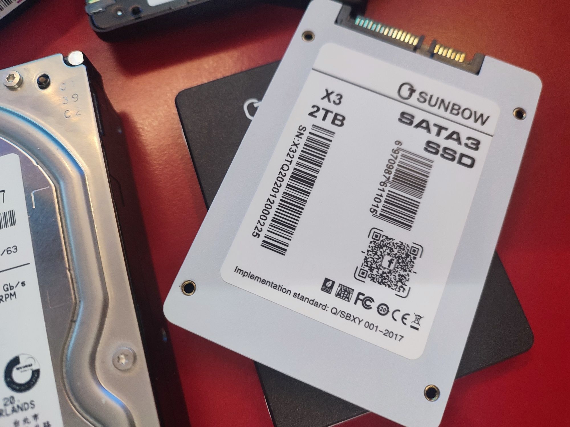 SSD HDD 2TB,4TB,6TB Hgst, western digital etc