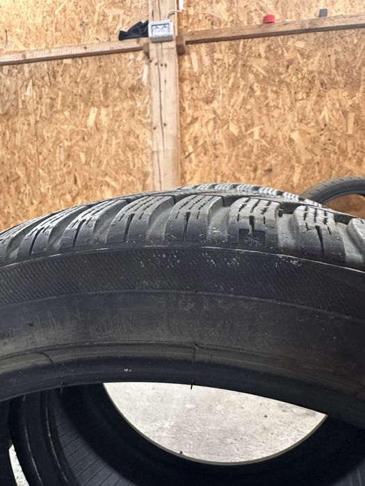 Cauciucuri de iarna 255/35 si 225/40 R19
