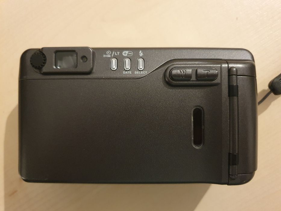 Yashica T4 zoom Kyocera