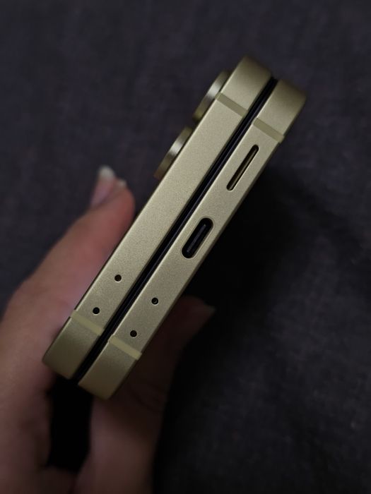 Samsung Z Flip 6