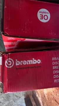 Тормозные колодки Brembo